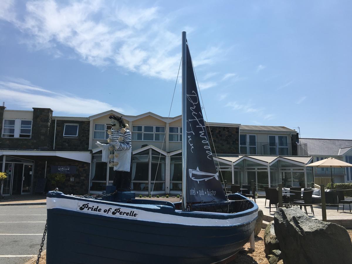 Driftwood Inn Saint Saviour Экстерьер фото