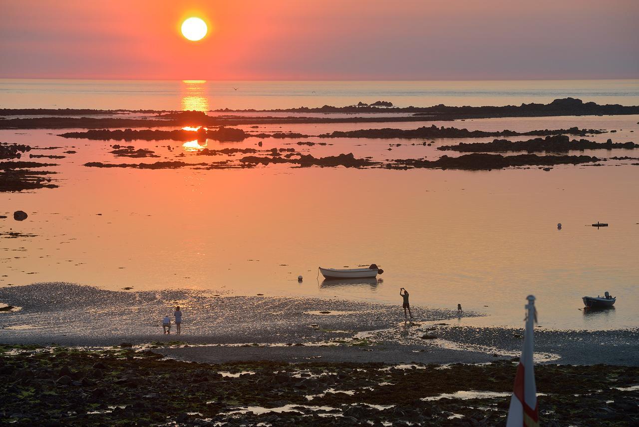 Driftwood Inn Saint Saviour Удобства фото