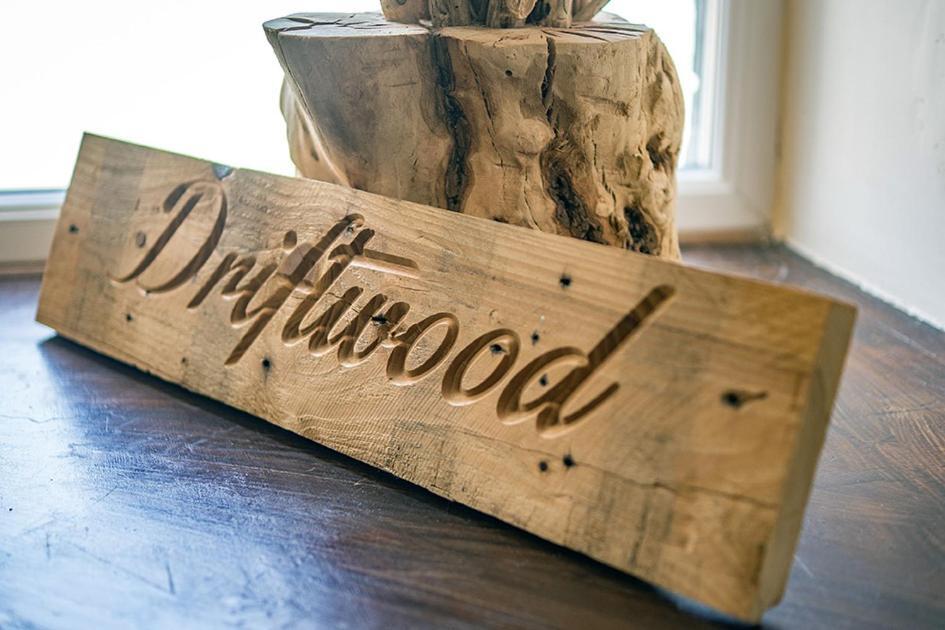 Driftwood Inn Saint Saviour Экстерьер фото